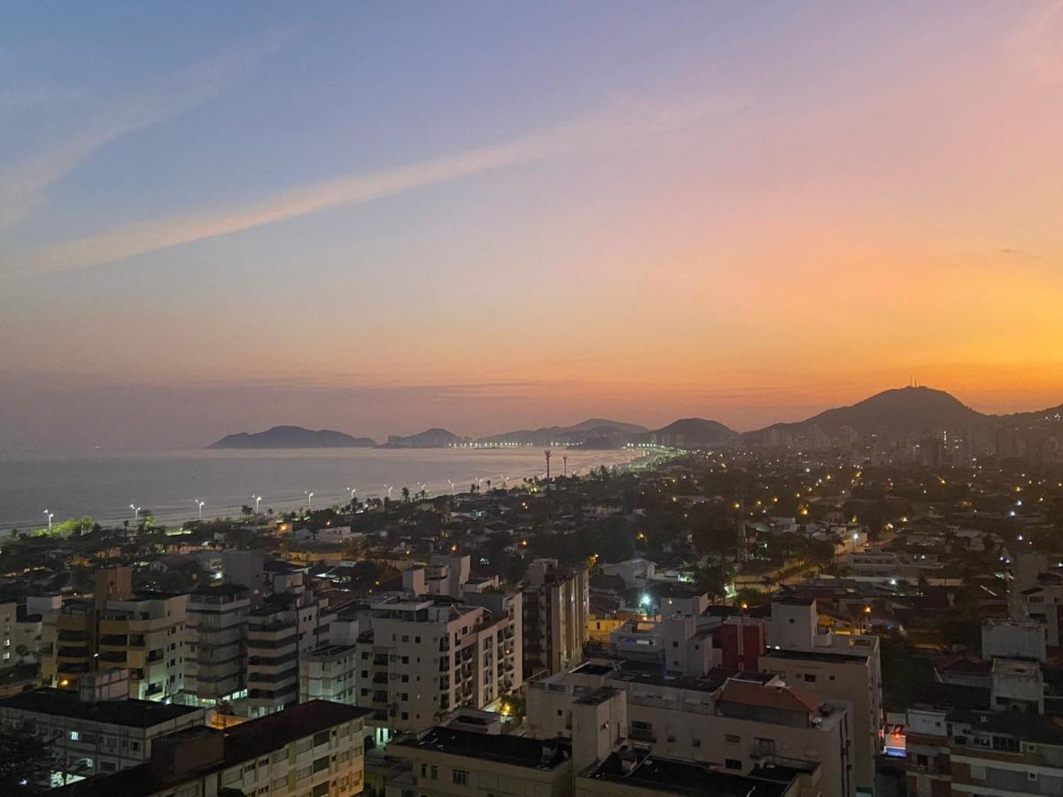 Vista Para Mar!!! Lazer Completo A Poucos Passos Da Praia Гуаружа Экстерьер фото