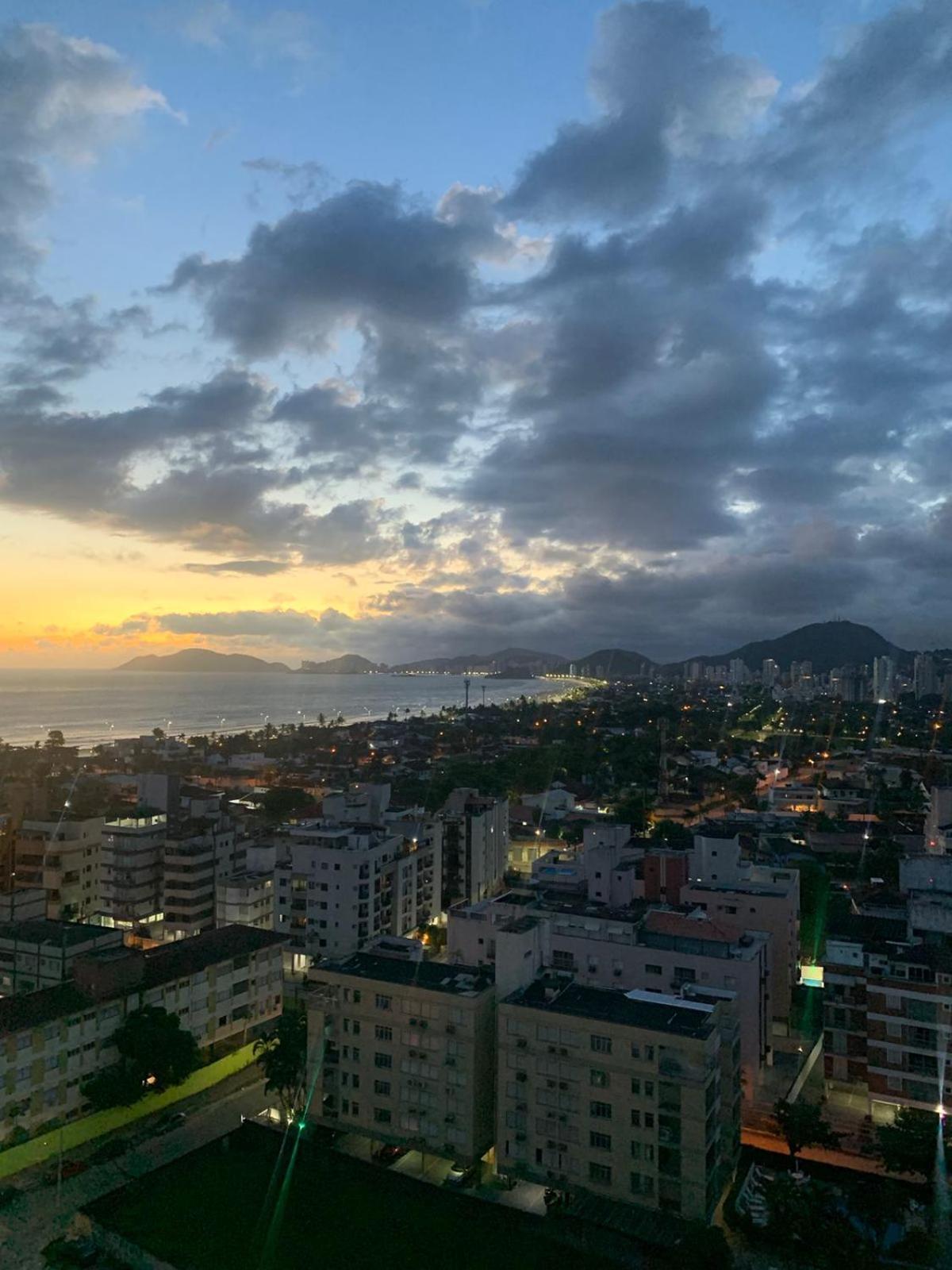 Vista Para Mar!!! Lazer Completo A Poucos Passos Da Praia Гуаружа Экстерьер фото